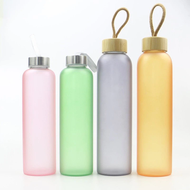 Šarena staklena boca za vodu